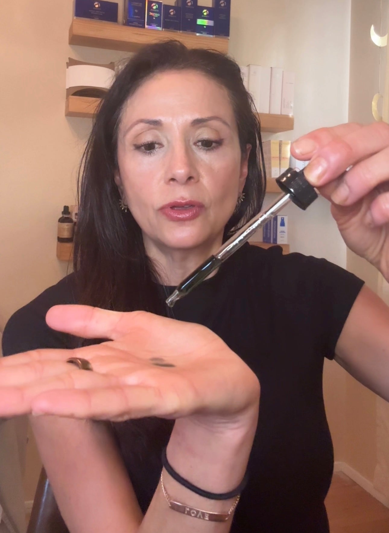Hydration Hero: The 3-in-1 Oil Your Skin and Hair Will Love!